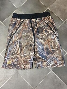 Realtree Max5 Sz 32 Men's Camo Athletic Shorts - Brown Black